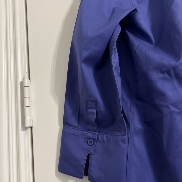 Chico’s Purple No Iron Button Up Mid-Rise Top Womens Size O 100% Cotton - Picture 3 of 7